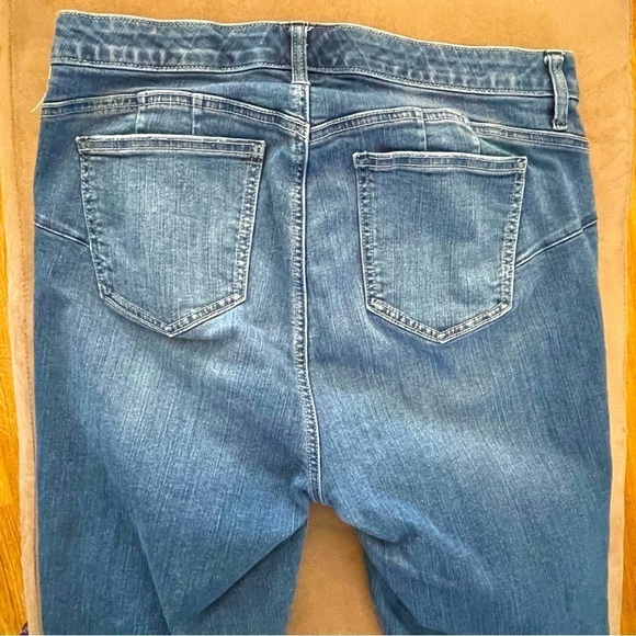 Plus Size Torrid Bombshell Skinny 5 Button Fly Jeans Premium Stretch Size 14R - Picture 5 of 13